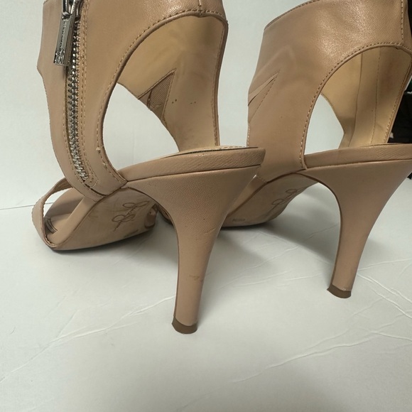 Jessica Simpson zippered tan heels size 8 - Picture 5 of 10
